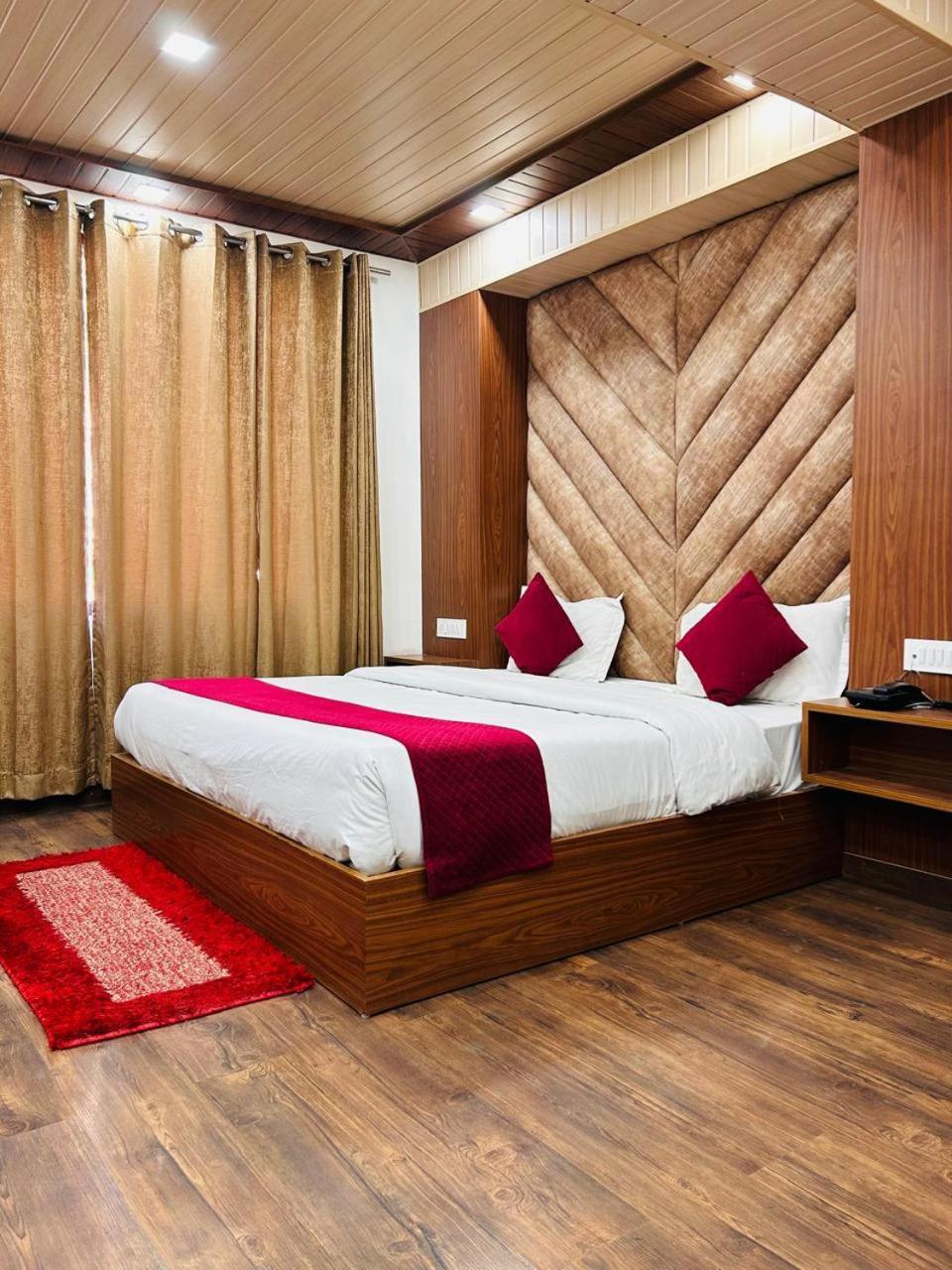 Yog Maya Regency B&B Шімла Екстер'єр фото